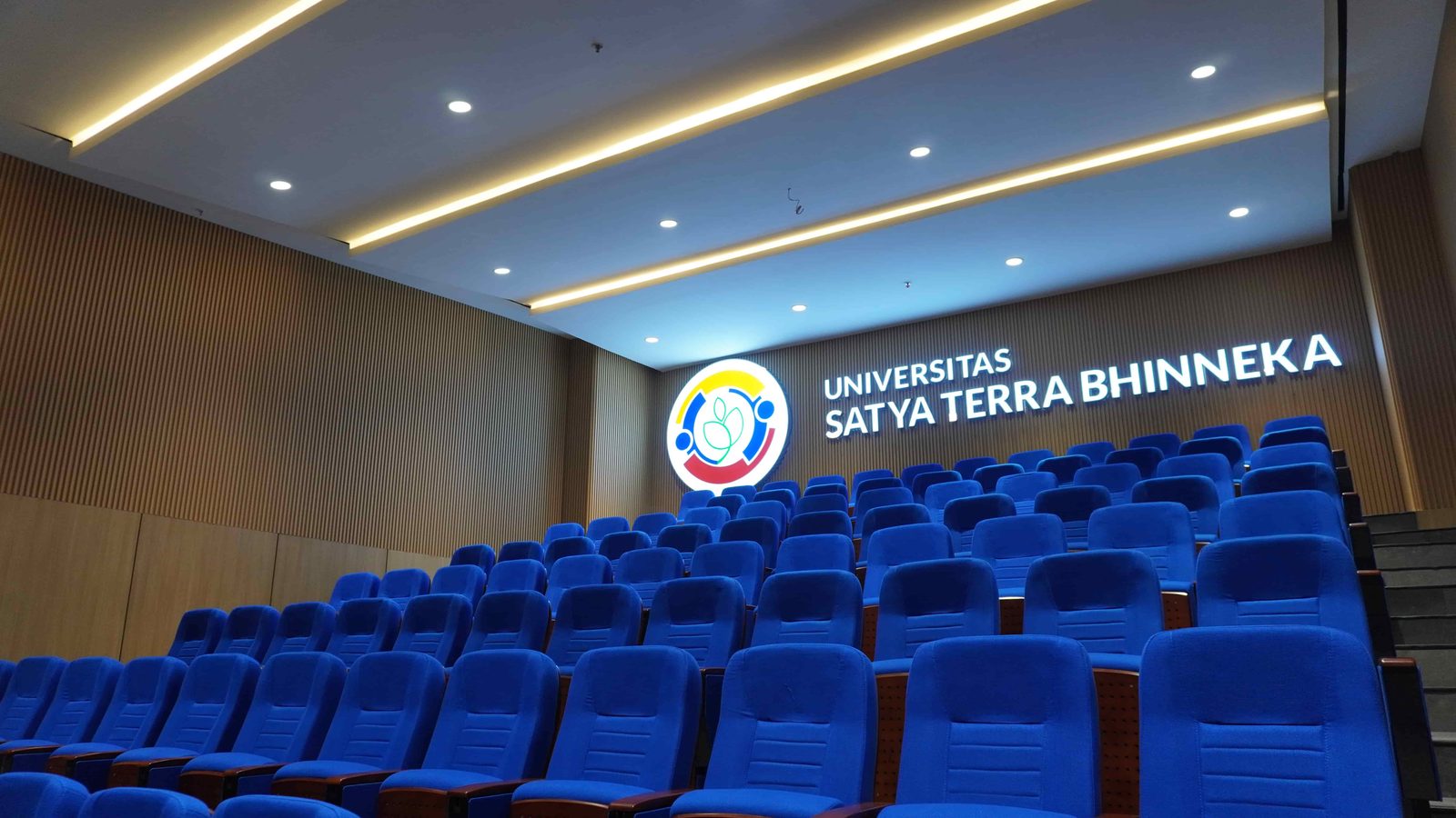 Auditorium Universitas Satya Terra Bhinneka