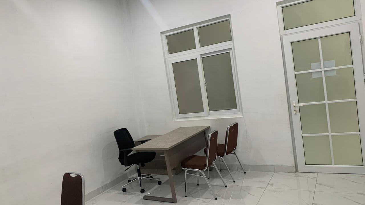 Interior ruang penguji (sisi lain)