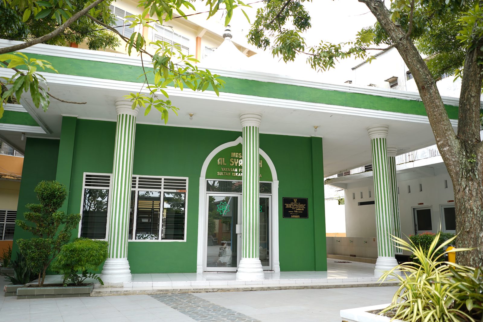 Masjid kampus